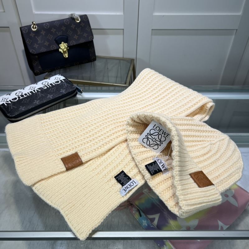 Loewe Caps Scarfs